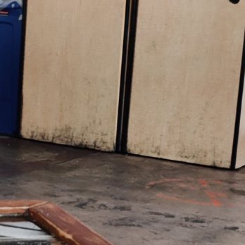Pit Stop Diner - DISGUSTING TRASH CANS - Diners Near Me - Oceanside, California