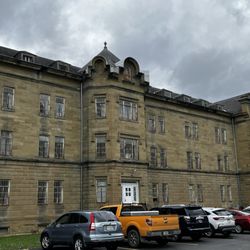 Trans-Allegheny Lunatic Asylum - Front of building