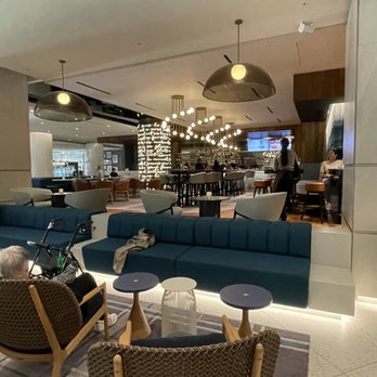 Hilton Quebec - Lobby - Hotels Near Me - Quebec City, Quebec Hilton Quebec - Lobby - Hotels Near Me - Quebec City, Quebec