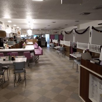 Kings Inn San Diego - Renovated retro place. Comfy and clean. The Waffle Spot has the best waffles I've ever had. We will definitely consider staying here again. - San Diego, CA