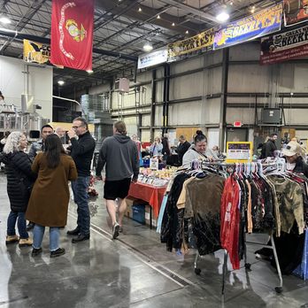 Nebraska Brewing Co. - people shopping in a warehouse - Breweries Near Me - La Vista, Nebraska Nebraska Brewing Co. - people shopping in a warehouse - Breweries Near Me - La Vista, Nebraska