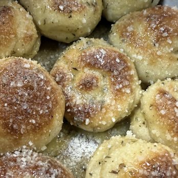 Pizza Castle - Garlic Knots - Pizza Near Me - Hollywood, Florida Pizza Castle - Garlic Knots - Pizza Near Me - Hollywood, Florida