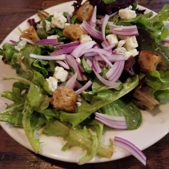 Il Pizzaiolo Wood-fired Pizza - Side salad... delicious and fresh - Pizza Near Me - Loomis, California