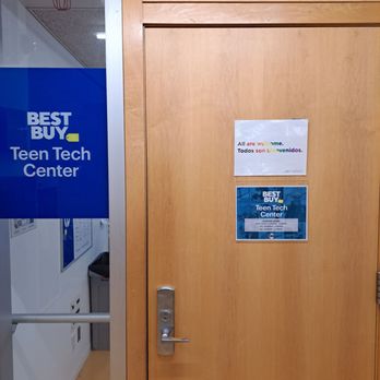 Gary Comer Youth Center - Community Service/Non-Profit Near Me - Chicago, Illinois