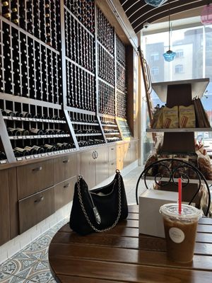 HauteMess Gourmet Market by null