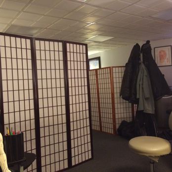 City Acupuncture Circle - View from waiting area...Tables are behind that screen - Traditional Chinese Medicine Near Me - Washington, DC, District of Columbia City Acupuncture Circle - View from waiting area...Tables are behind that screen - Traditional Chinese Medicine Near Me - Washington, DC, District of Columbia