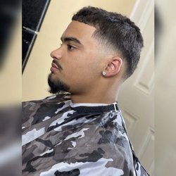 Gwapo Clip's Unisex Barbershop