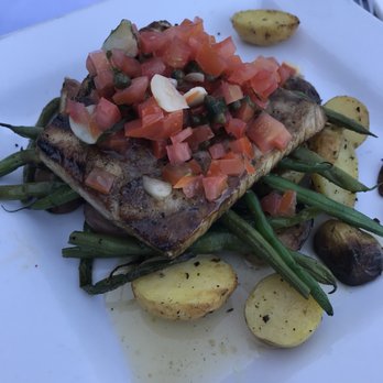 Tom Ham's Lighthouse - Market fish special - Breakfast & Brunch Near Me - San Diego, California