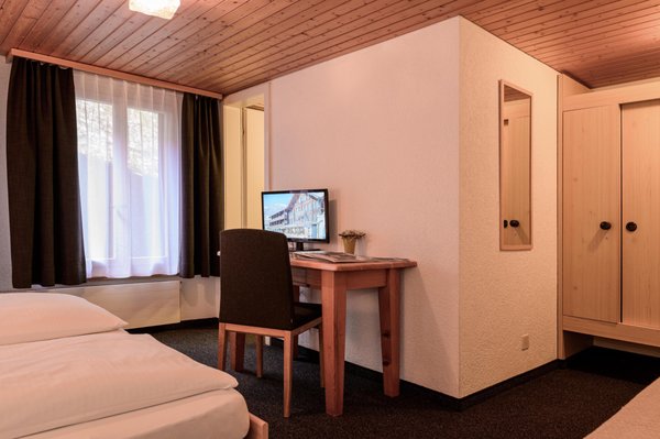 Jungfrau Lodge, Annex Crystal by null