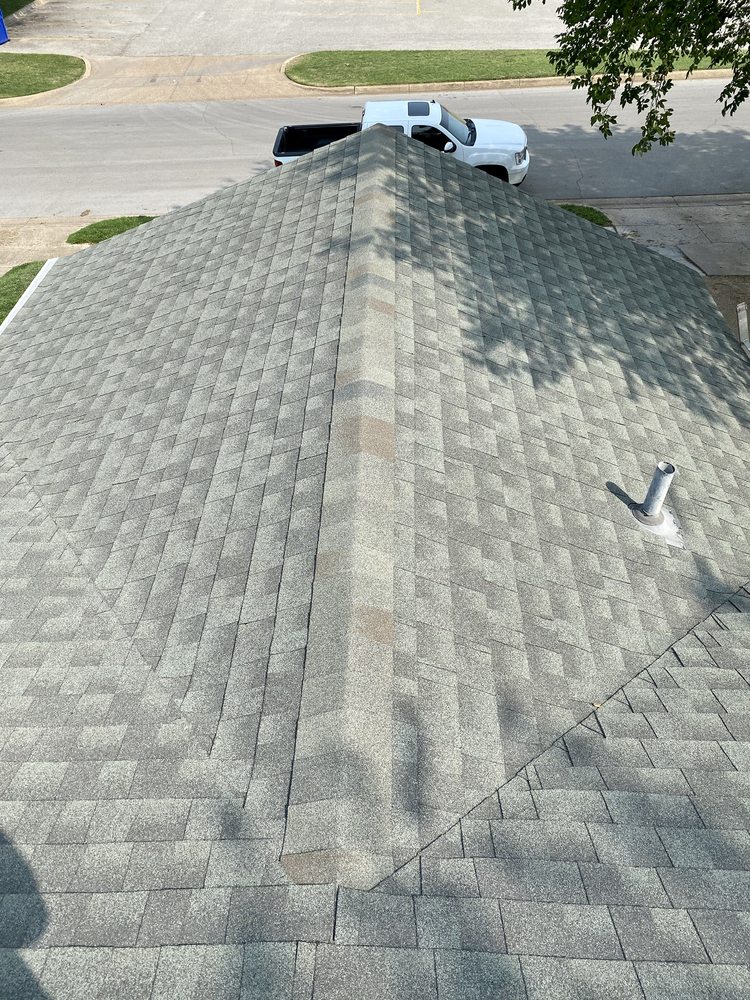 Slide of Juarez Roofing