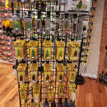 Davis Guns & Gear LLC - Frogs, frogs, and more frogs - Hunting & Fishing Supplies Near Me - Purcellville, Virginia