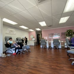 Lili’s nail and spa - Interior, wide-angle