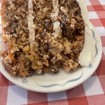 Kelsey's On Main - Best carrot cake - Southern Near Me - Jackson, Kentucky