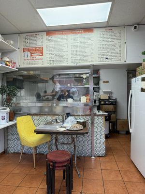 Mama's Noodle House by null