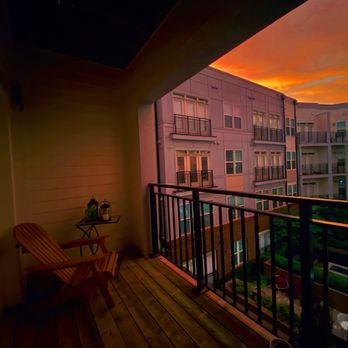 Bell Shady Grove Apartments - Sunset from the porches on one of the courtyards near the clubhouse. - Apartments Near Me - Rockville, Maryland Bell Shady Grove Apartments - Sunset from the porches on one of the courtyards near the clubhouse. - Apartments Near Me - Rockville, Maryland
