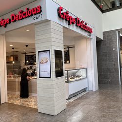 Crepe Delicious - The storefront