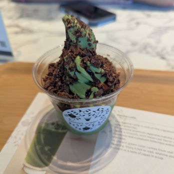 Nana's Green Tea - Matcha ice cream with chocolate crunch - Cafes Near Me - Pasadena, California Nana's Green Tea - Matcha ice cream with chocolate crunch - Cafes Near Me - Pasadena, California
