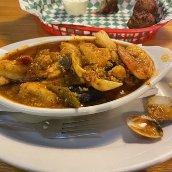 Marios - Zarzuela de mariascos enchilada. Seafood on k tomatoe sauce. - Latin American Near Me - Homestead, Florida Marios - Zarzuela de mariascos enchilada. Seafood on k tomatoe sauce. - Latin American Near Me - Homestead, Florida