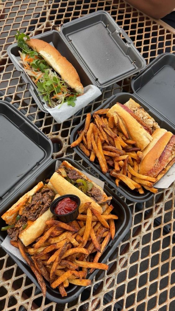 Tinn's Grilled Philly Steak Subs