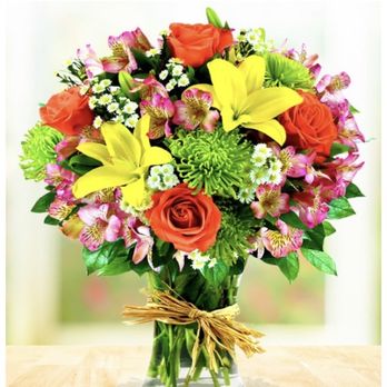 Oak Creek Florist - This is what was promised + 3 birds of paradise. Note how many more alstroemerias are here, than what was delivered. Rip-off. - Florists Near Me - Concord, California Oak Creek Florist - This is what was promised + 3 birds of paradise. Note how many more alstroemerias are here, than what was delivered. Rip-off. - Florists Near Me - Concord, California