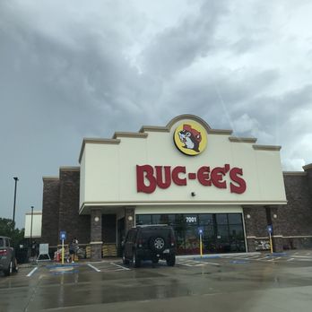 Buc-ee’s - Store front - Gas Stations Near Me - Fort Valley, Georgia