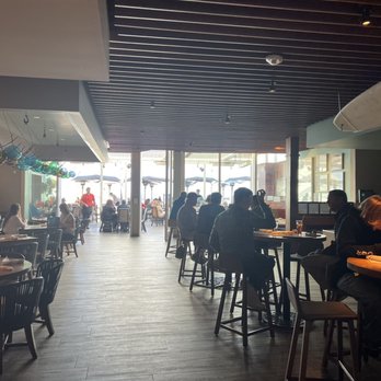 Duke's La Jolla - Inside - New American Near Me - La Jolla, California