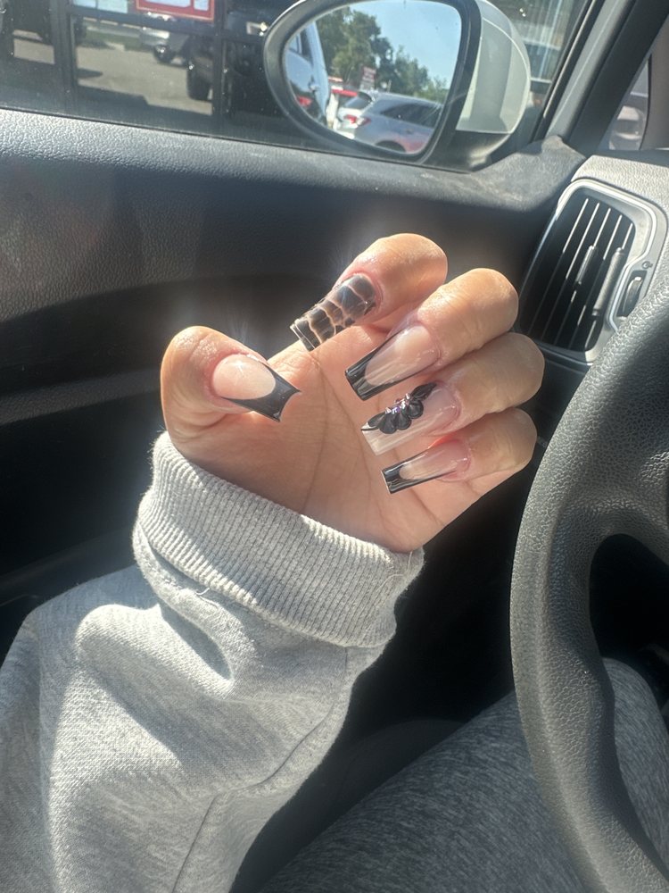 Identity Beauty Salon