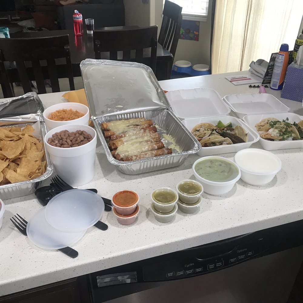 Mi Corazon Mexican Restaurant - Chips & Salsa, rice & beans, beef & chicken taquitos + carnitas, chicken and al pastor street tacos. - Mexican Near Me - Spanish Fork, Utah Mi Corazon Mexican Restaurant - Chips & Salsa, rice & beans, beef & chicken taquitos + carnitas, chicken and al pastor street tacos. - Mexican Near Me - Spanish Fork, Utah