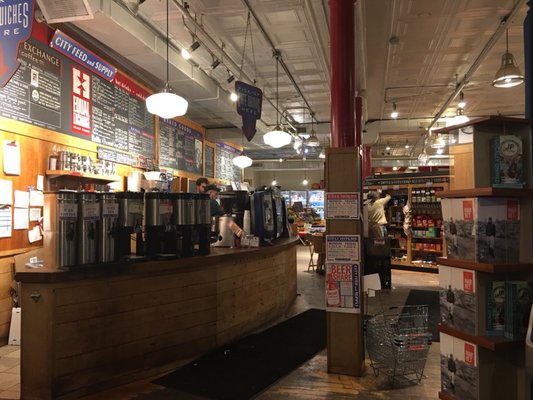 City Feed and Supply by null