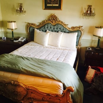 Lowell Inn - The bedroom. - Hotels Near Me - Stillwater, Minnesota Lowell Inn - The bedroom. - Hotels Near Me - Stillwater, Minnesota