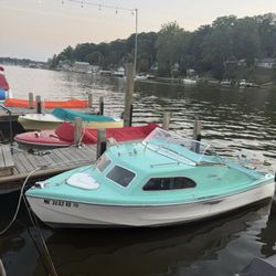 Cute and colorful retro boats.