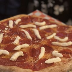 Flora’s Pizza Cafe