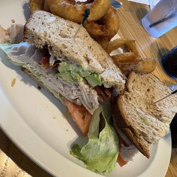 Rick's Roadside Cafe - California cold turkey Sandwich - Breakfast & Brunch Near Me - Pinon Hills, California