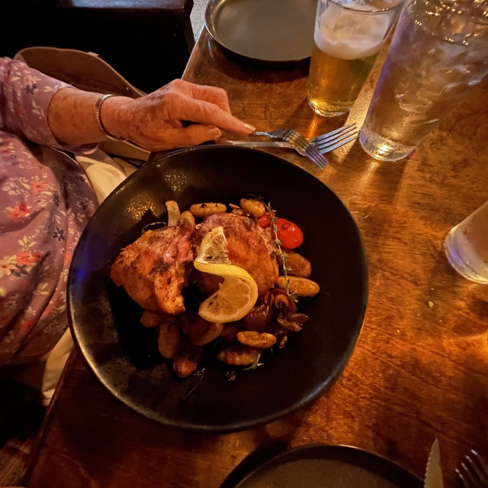 The Scottish Arms - Peet smoked chicken. - Gastropubs Near Me - Saint Louis, Missouri