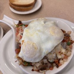 Maxfield's Pancake House - Gus's Skillet