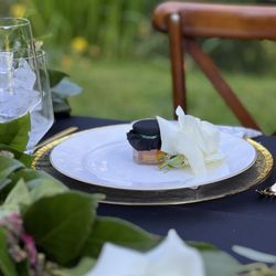 The Party Helpers - Place setting