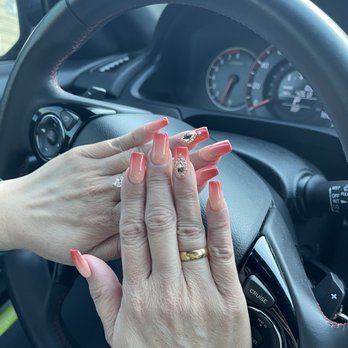 Harlem Nails - Nail Salons Near Me - Chicago, Illinois Harlem Nails - Nail Salons Near Me - Chicago, Illinois