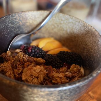 Gralehaus - Granola and yogurt - Beer Bar Near Me - Louisville, Kentucky