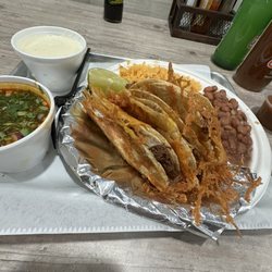Taco Loco - Quesadilla tacos with pinto beans, Spanish rice and tamarind jarrito