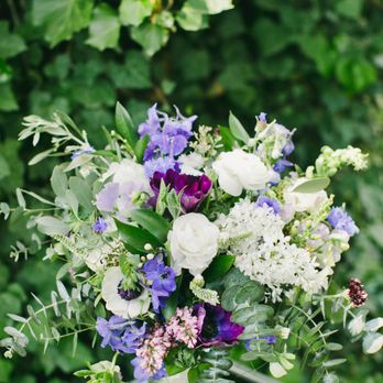 Laughin' Gal Floral - Wedding Planning Near Me Laughin' Gal Floral - Wedding Planning Near Me