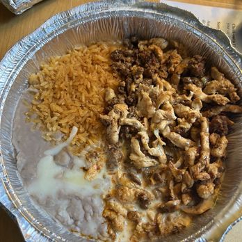 Mi Zarape Mexican Restaurant - Chori Pollo (chorizo and pollo) - Mexican Near Me - Saline, Michigan