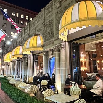 The Blvd - The best part of the restaurant is sitting outside - New American Near Me - Beverly Hills, California The Blvd - The best part of the restaurant is sitting outside - New American Near Me - Beverly Hills, California