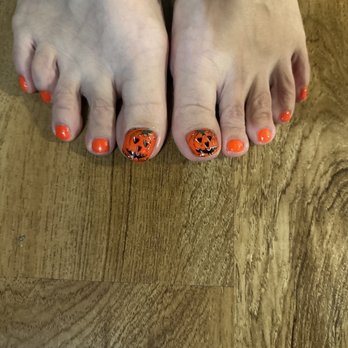 J Nails And Spa - Nail Salons Near Me - Crest Hill, Illinois