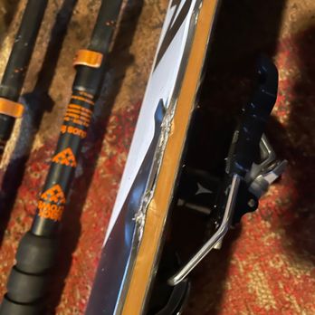 Alaska Airlines - My skis they destroyed - Airlines Near Me - Seattle, Washington