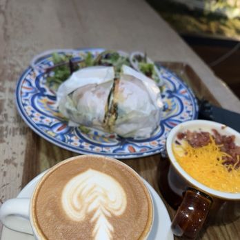 La Madre Canyon Grill - Breakfast & Brunch Near Me - Las Vegas, Nevada La Madre Canyon Grill - Breakfast & Brunch Near Me - Las Vegas, Nevada