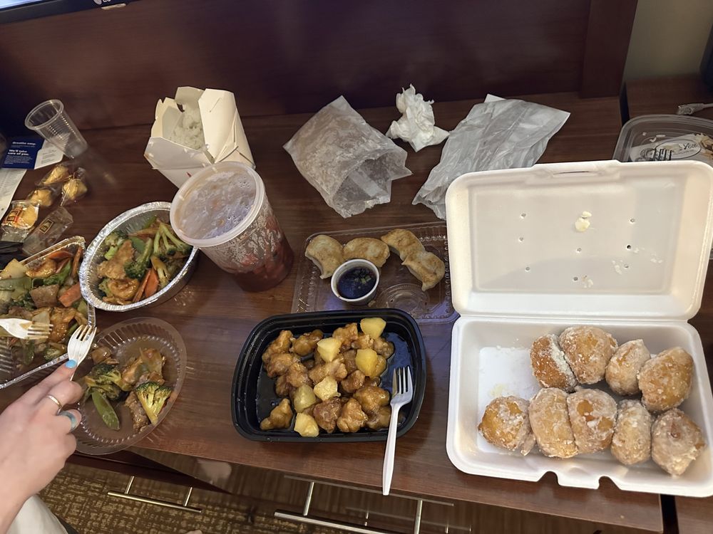 Food from Panda Buffet