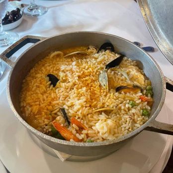 Lareira Restaurant - Portuguese Near Me - Mineola, New York Lareira Restaurant - Portuguese Near Me - Mineola, New York