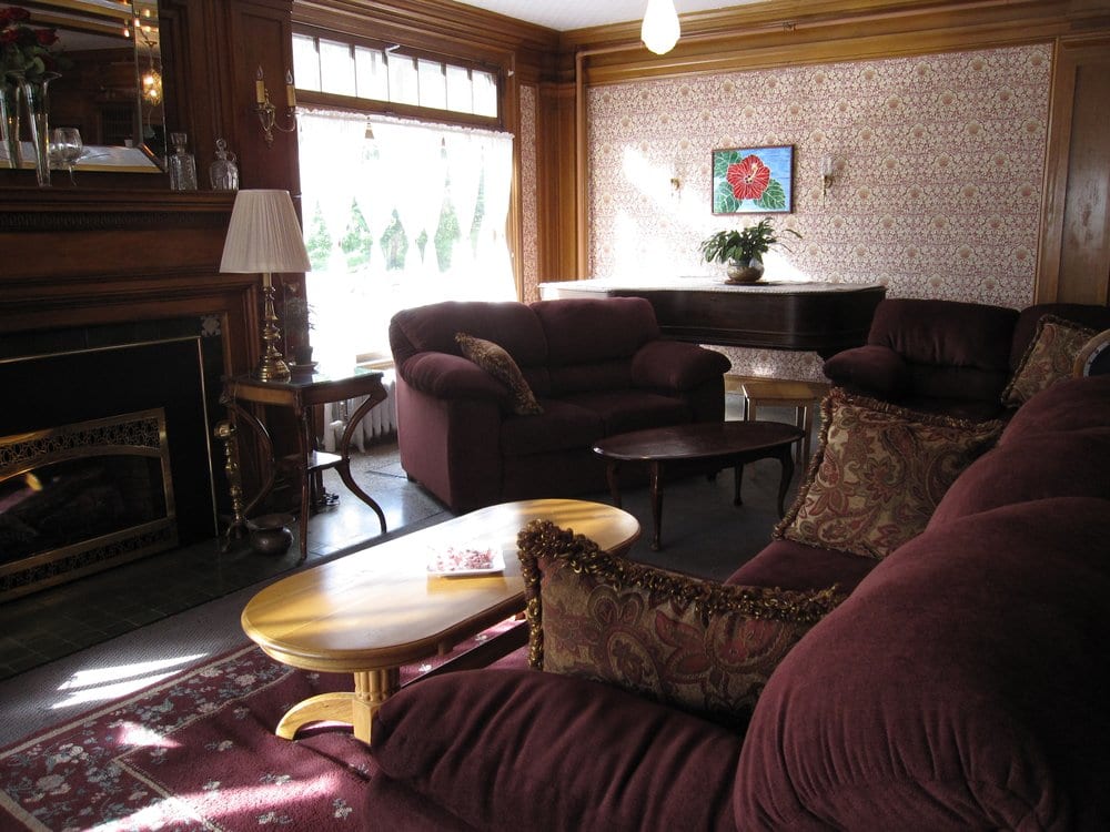 HERBERT GRAND HOTEL Updated October 2024 18 Reviews 246 Main St, Kingfield, Maine Hotels