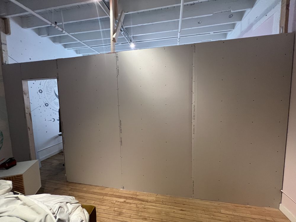 Slide of Daryna Construction