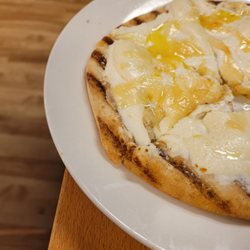 Piccolo Eatery - Quattro Formaggi